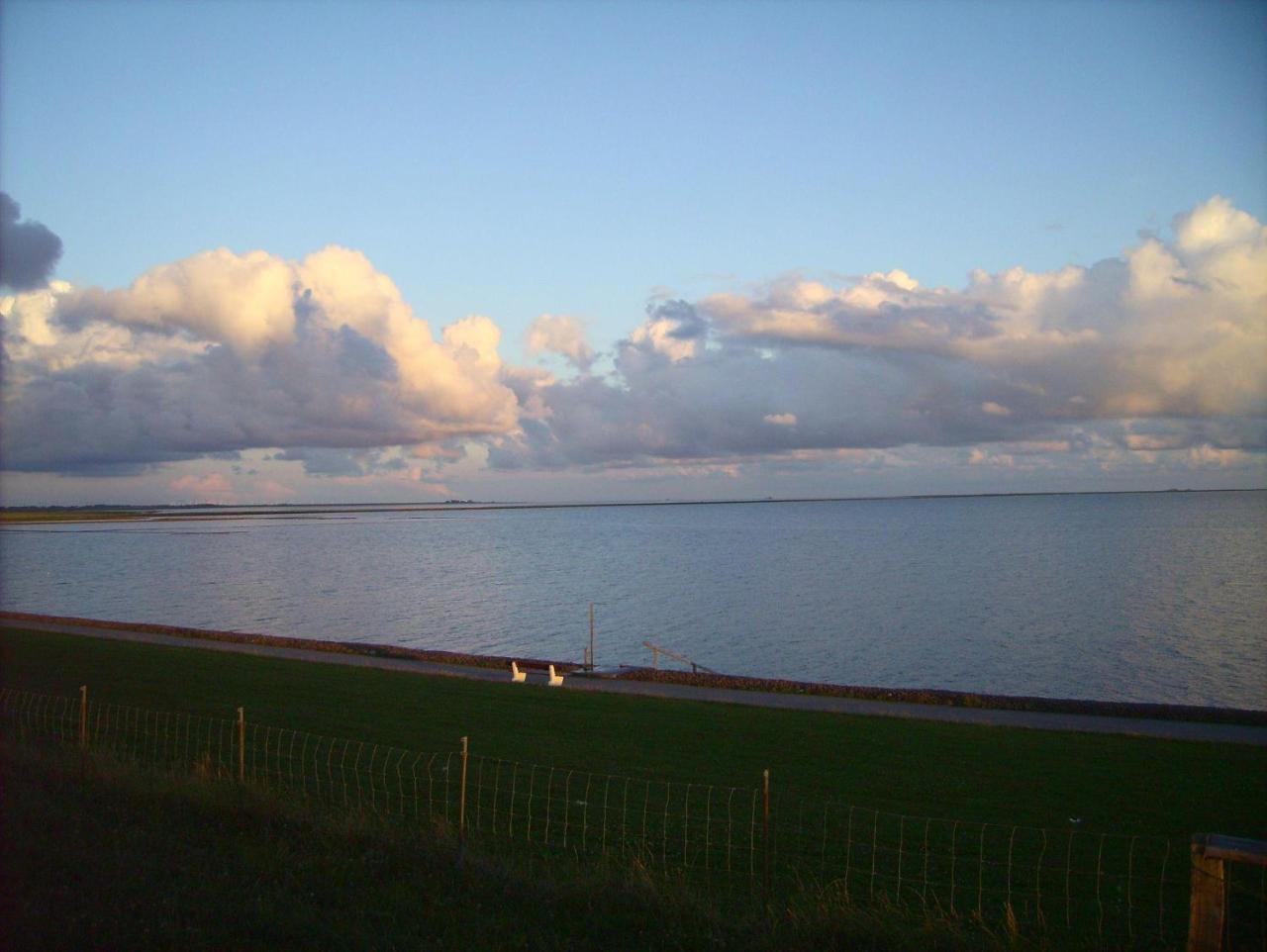 Haus-Halligblick-Ferienwohnung-Hamburger-Hallig Dagebüll المظهر الخارجي الصورة